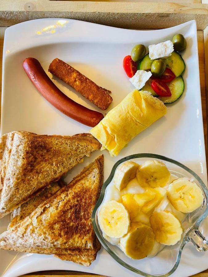 Moh Ville Guest House Масеру Екстер'єр фото