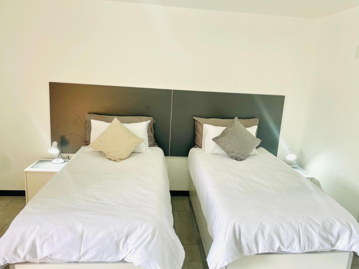 Moh Ville Guest House Масеру Екстер'єр фото