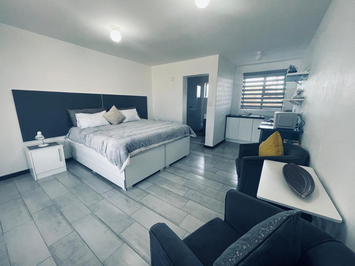 Moh Ville Guest House Масеру Екстер'єр фото